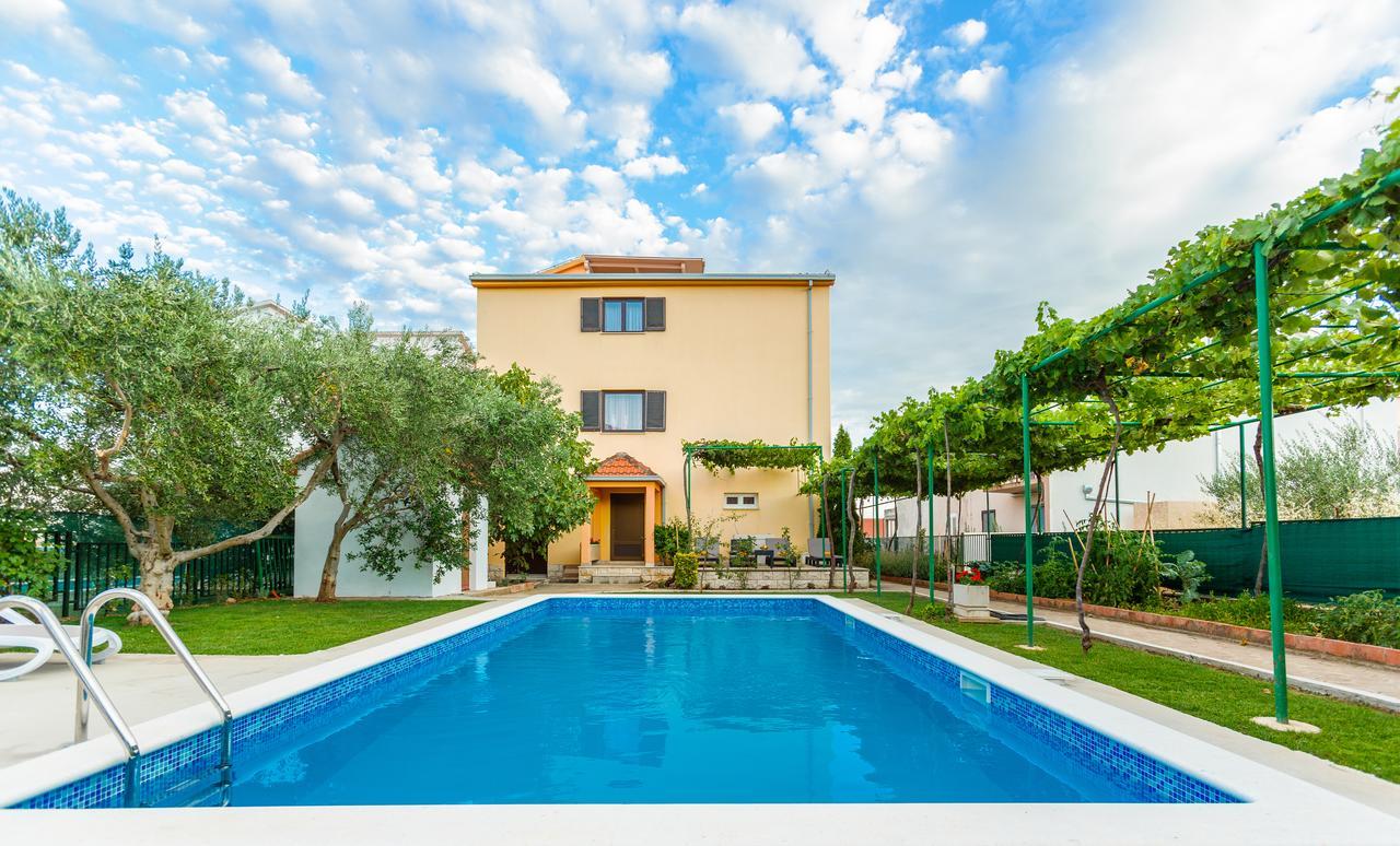 Villa Rosa Kastela Exterior photo