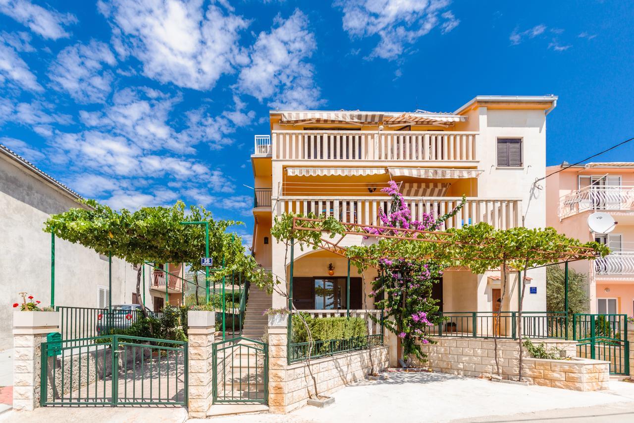 Villa Rosa Kastela Exterior photo